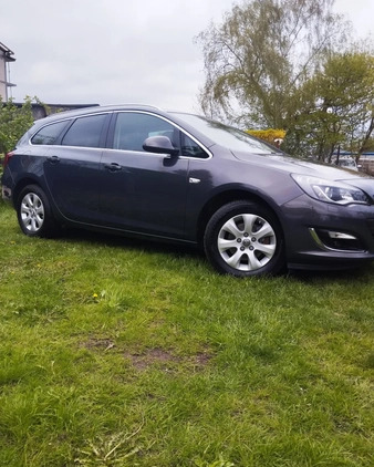 Opel Astra cena 32500 przebieg: 200000, rok produkcji 2015 z Olsztyn małe 667